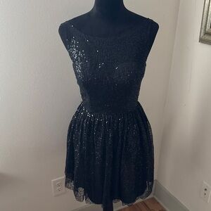 MXI Black Sequin‎ Sleeveless Dress full bottom V back juniors Sz 5/6 mini dress